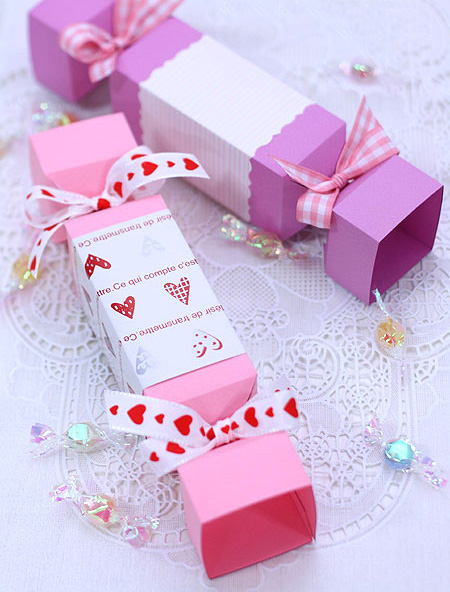  Hộp quà valentine hình cây kẹo 