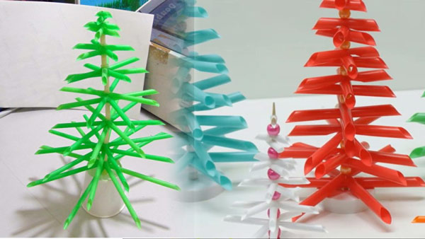 Cây thông Noel bằng ống hút nhựa 