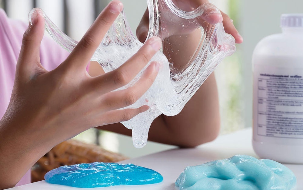 4 cách làm slime bằng kem đánh răng tại nhà rất đơn giản